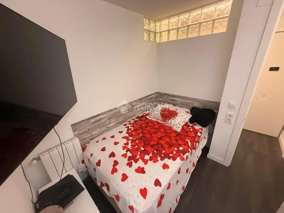 Schlafzimmer von Wohnung zum Verkauf in Madrid mit Klimaanlage, Heizung und Alarm