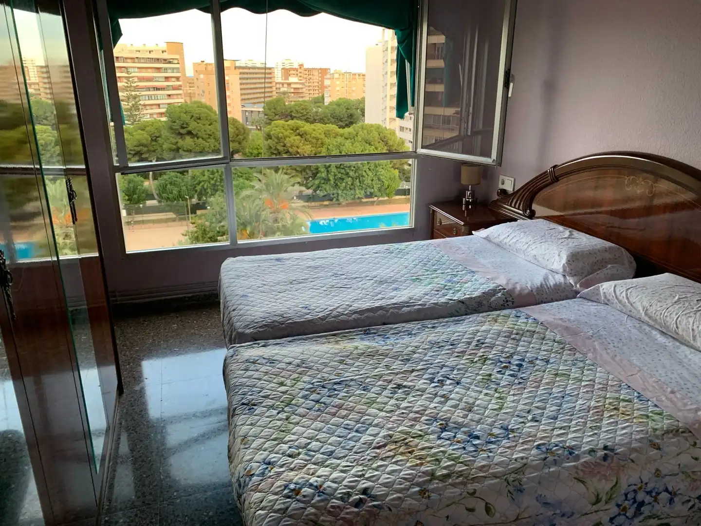 Habitación de Piso en venta en Alicante / Alacant con Terraza, Amueblado y Balcón