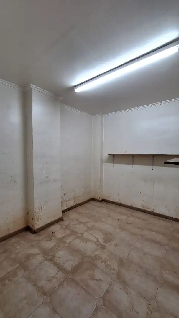 Local comercial de lloguer a Carrer de Fortaleny, imagen 5