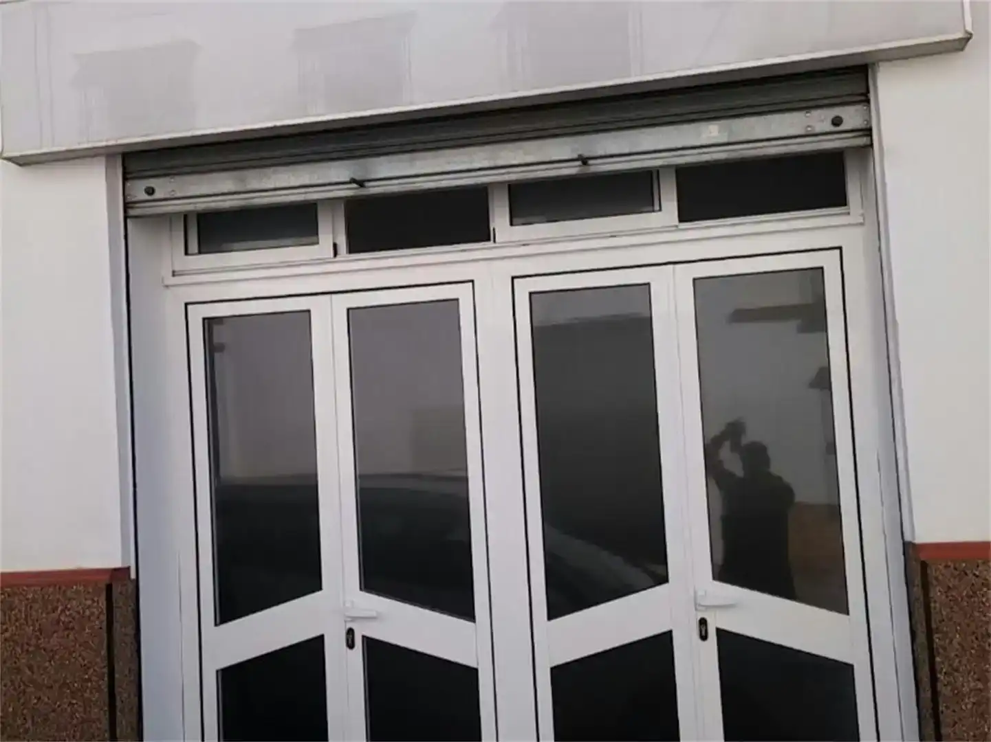 Vista exterior de Casa adosada en venta en Carmona con Trastero