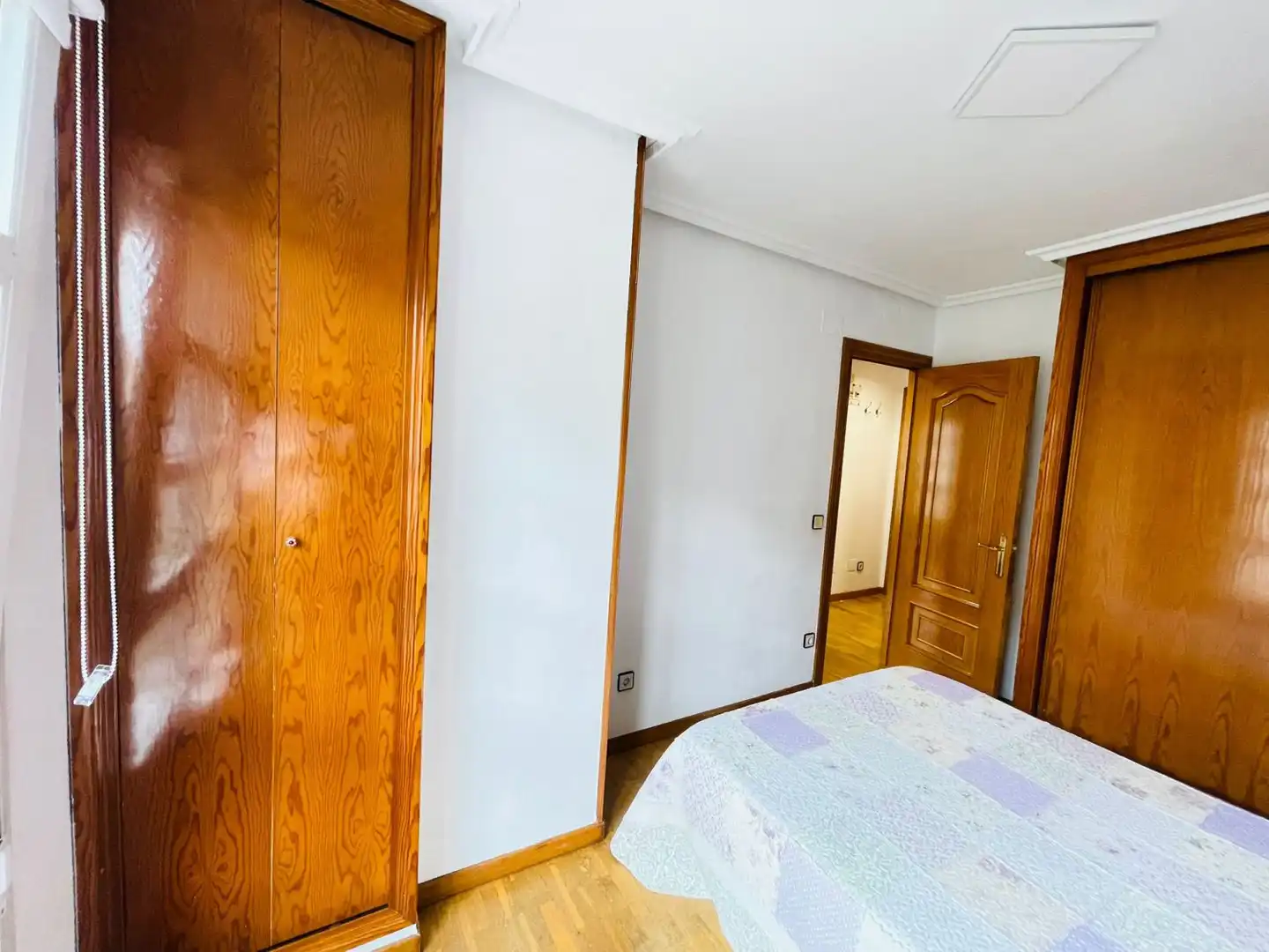 Schlafzimmer von Wohnungen zum Verkauf in Gijón  mit Heizung und Parkett