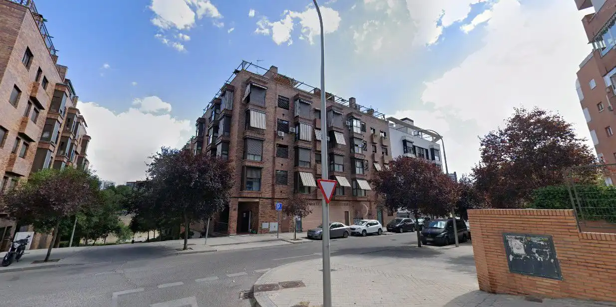 Vista exterior de Garaje en venta en Moncloa - Aravaca