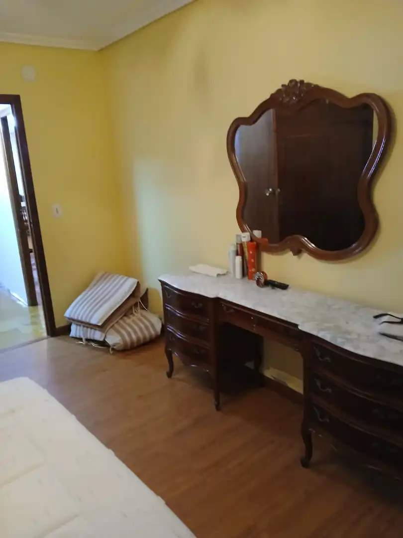 Habitación de Finca rústica en venta en Avión con Calefacción, Parquet y Terraza