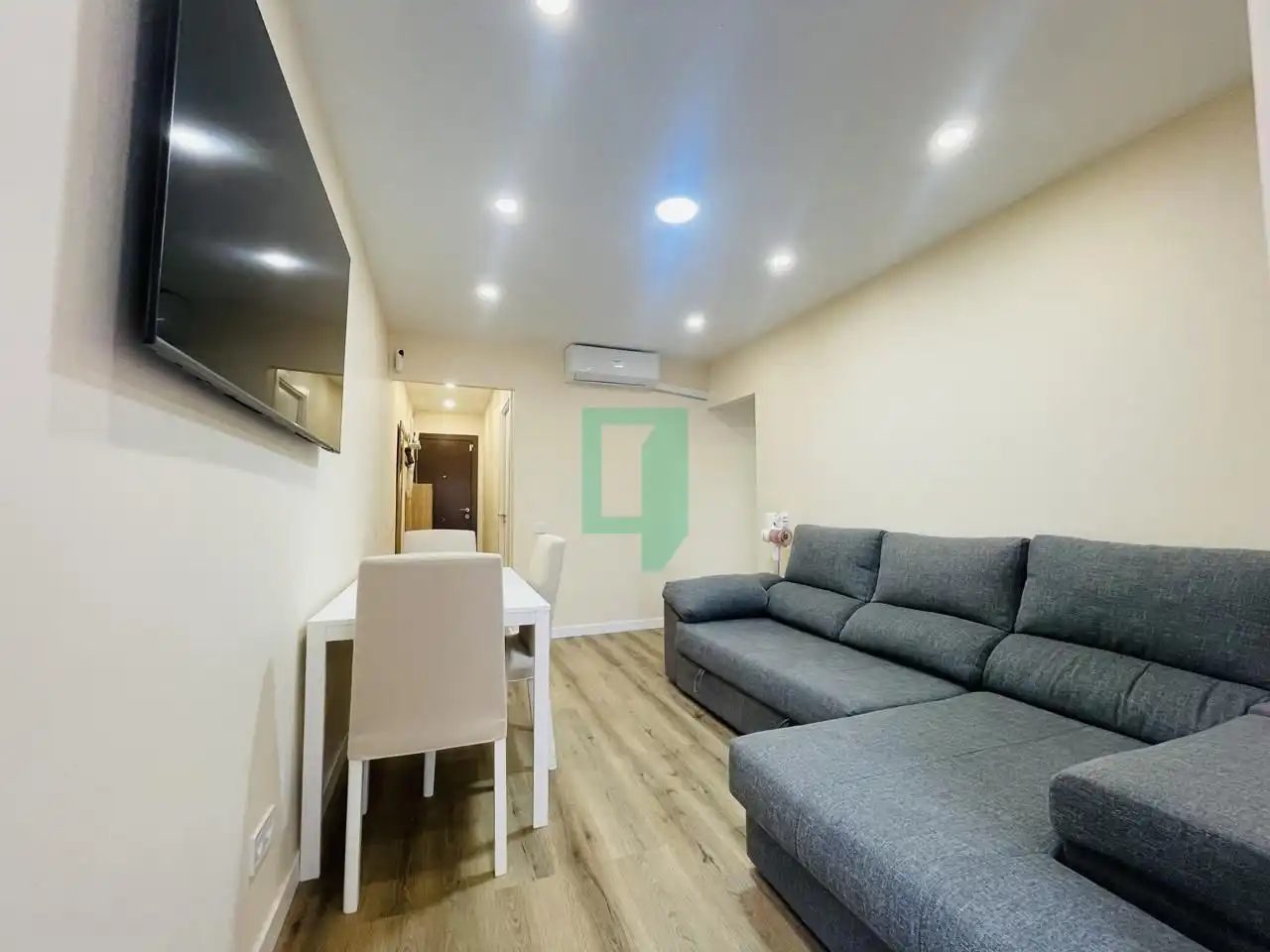 Sala de estar de Piso en venta en Badalona con Aire acondicionado, Calefacción y Balcón