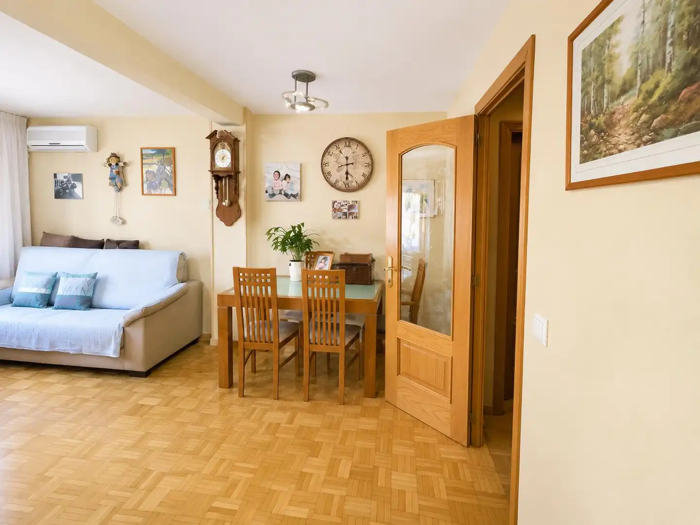 Dining room of Flat for sale in Madrid  with Air Conditioner, Heating and Parquet flooring