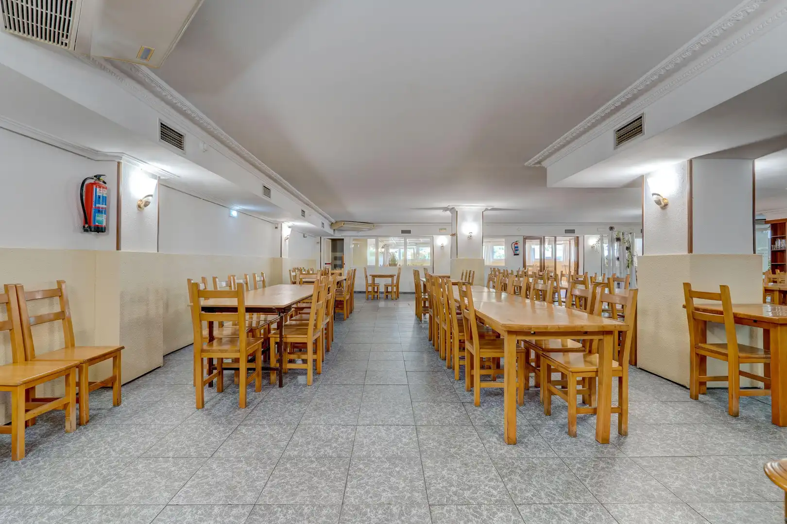 Commercial properties for sale in Deba  with Air Conditioner