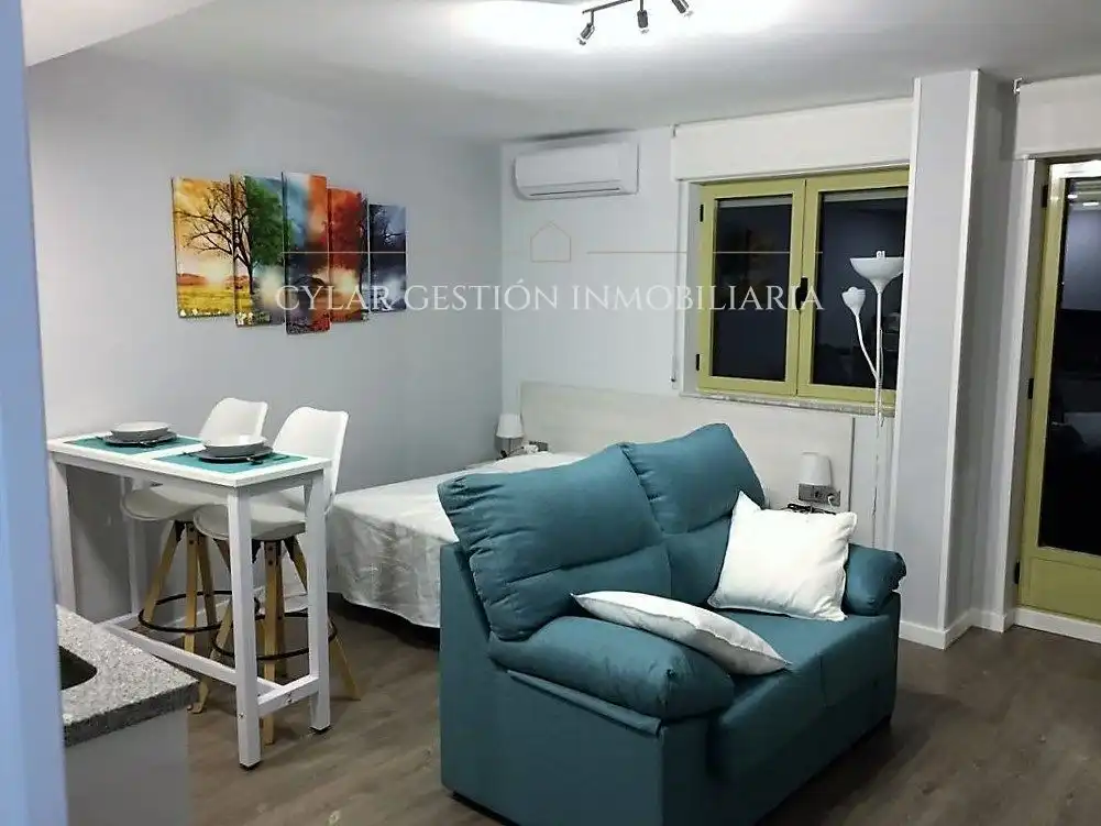 Flat with balcony to rent in Azafranal, imagen 6
