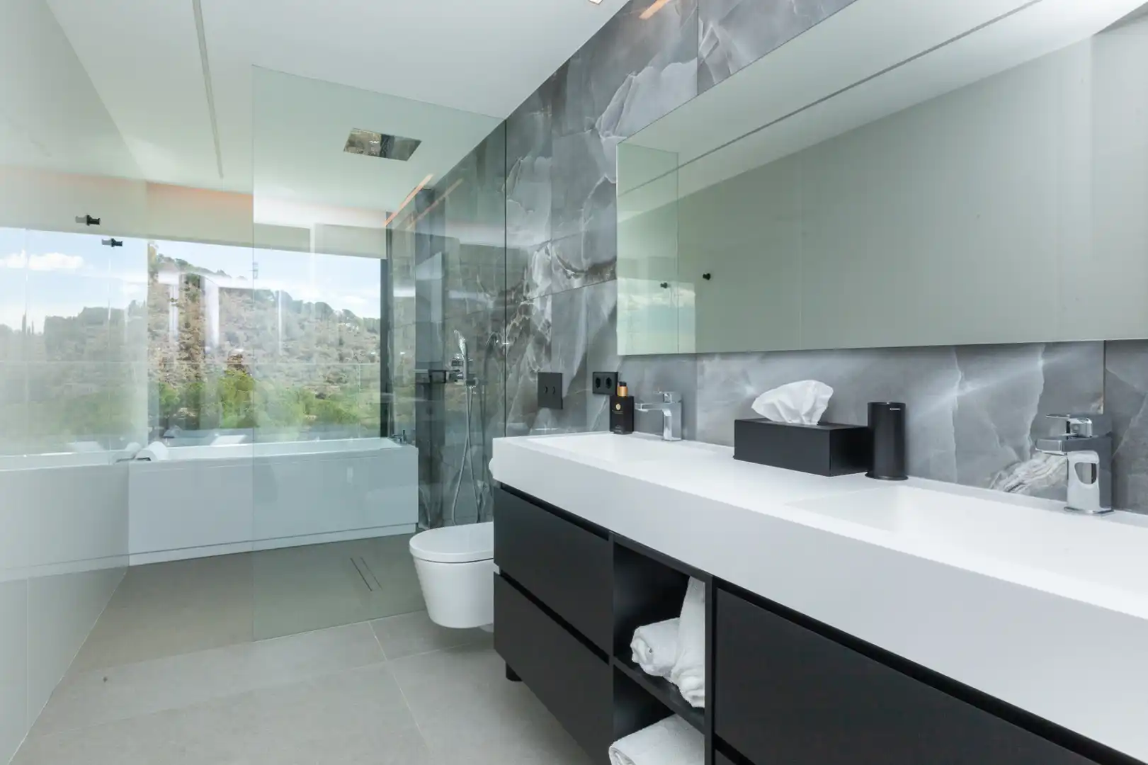 Bathroom of Houses for rent in Esplugues de Llobregat  with Air Conditioner, Heating and Private garden
