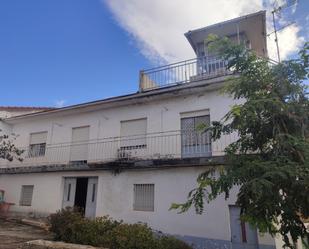 Vista exterior de Casa o xalet en venda en Puente del Congosto amb Terrassa i Balcó