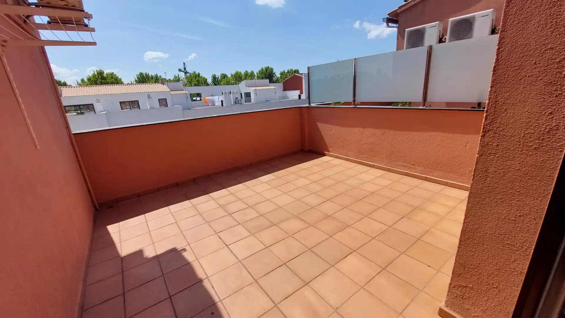 Terraza de Casa adosada en venta en Vilafranca del Penedès con Aire acondicionado, Calefacción y Jardín privado