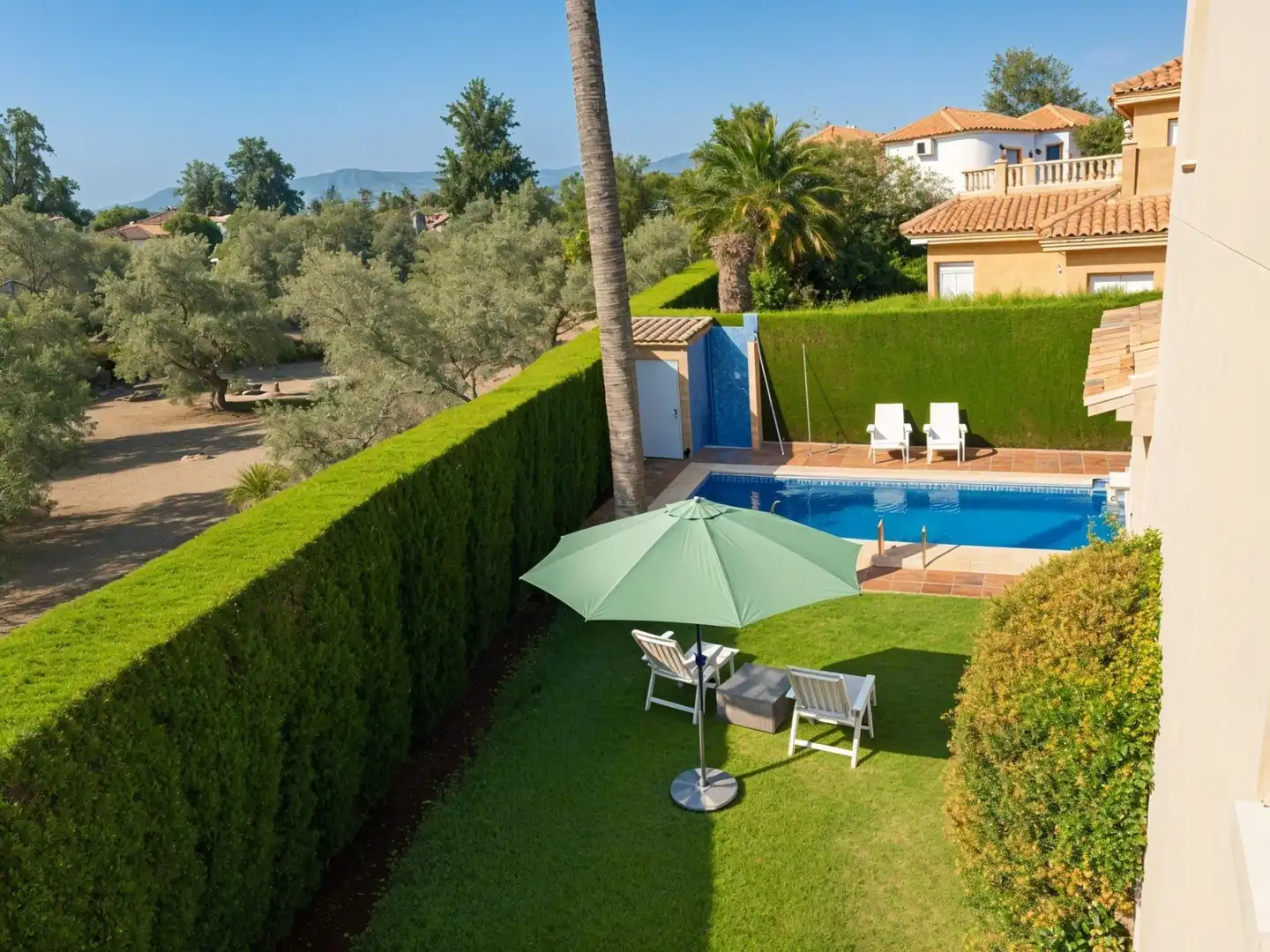 Garden of Houses for sale in Oliva  with Air Conditioner, Heating and Private garden