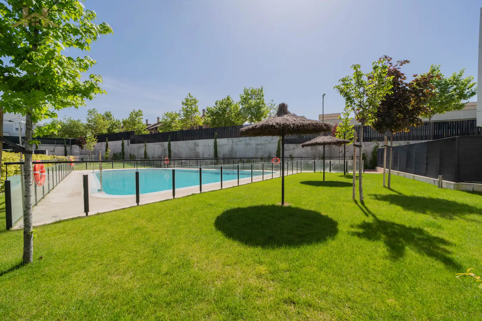 Piscina de Casa o xalet en venda en Boadilla del Monte amb Calefacció, Jardí privat i Parquet