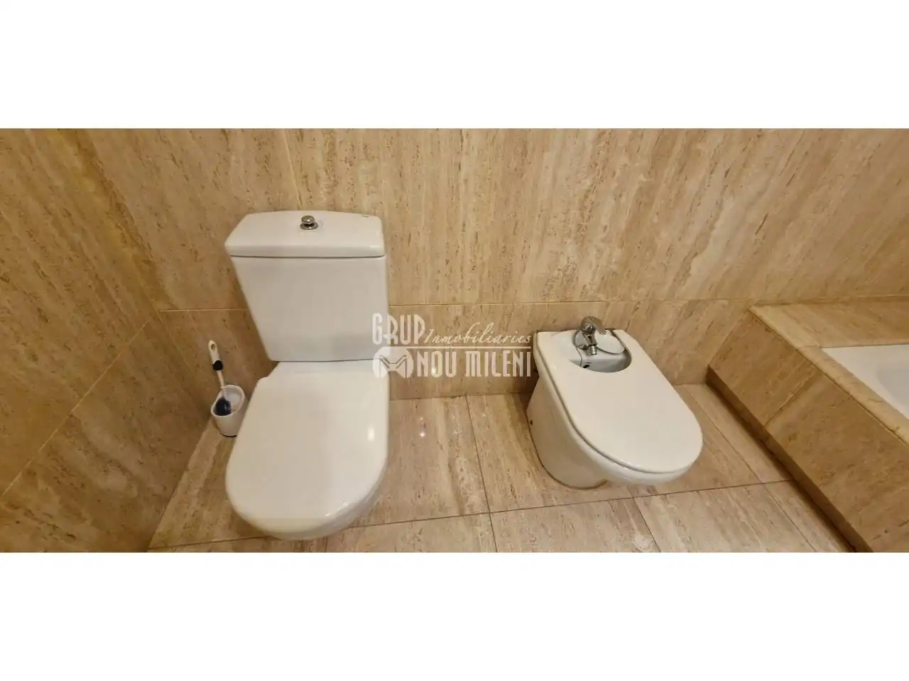 Badezimmer von Wohnung zum Verkauf in Catarroja mit Klimaanlage, Heizung und Parkett