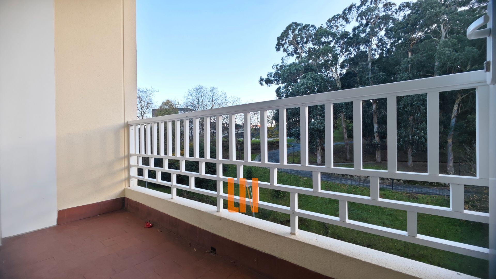 Terrassa de Pis en venda en A Coruña Capital  amb Calefacció, Parquet i Terrassa