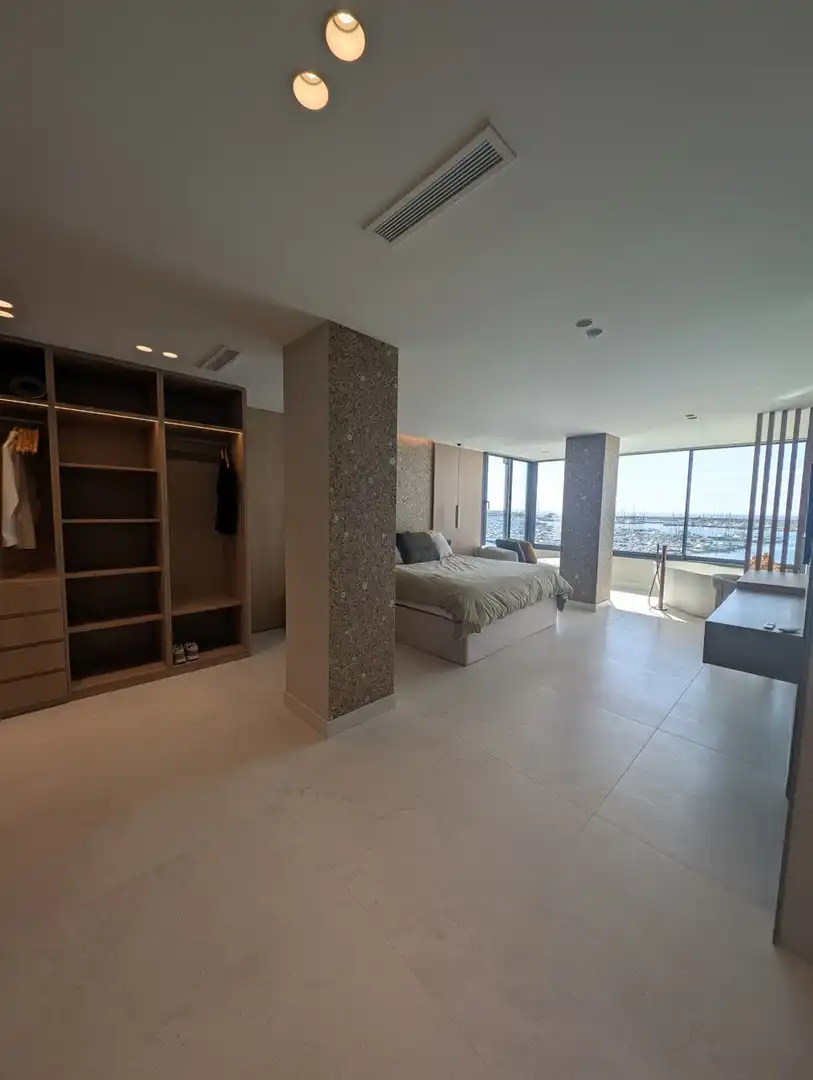 Habitación de Piso de alquiler en Torrevieja con Aire acondicionado, Terraza y Amueblado