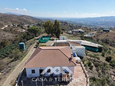 Casa con piscina en venta en Poligono 9 Paraje 55 Fuente La Gota