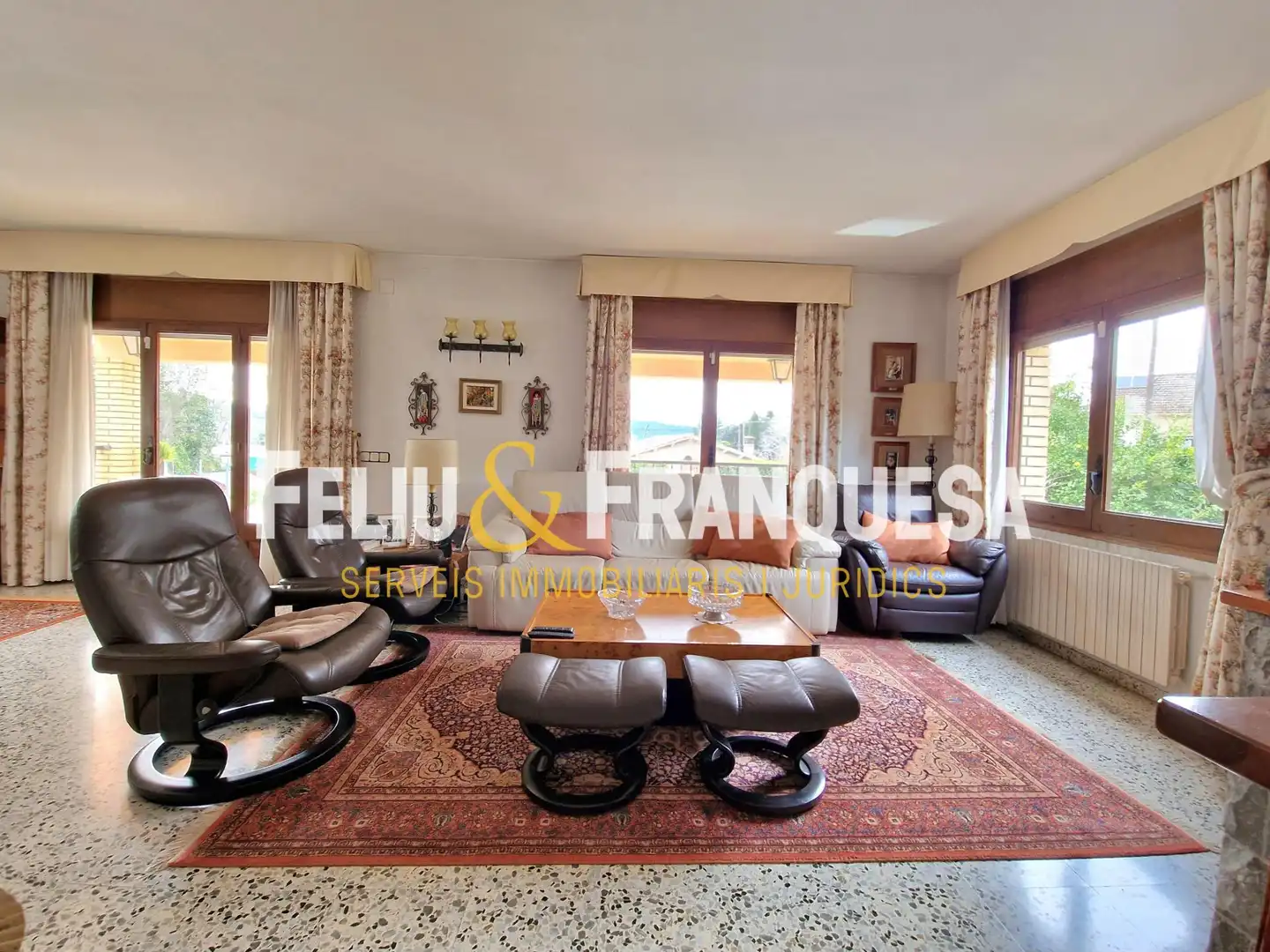 Living room of Houses for sale in Sant Cugat del Vallès  with Heating, Private garden and Terrace