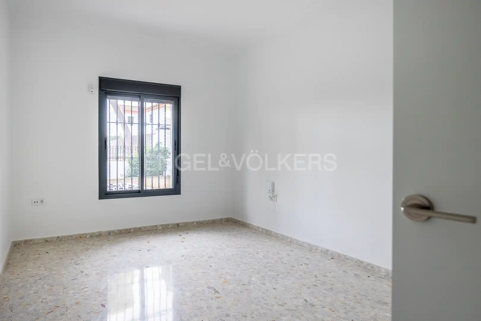 Casa o xalet en venda en Alcalá de Guadaira amb Calefacció, Jardí privat i Terrassa