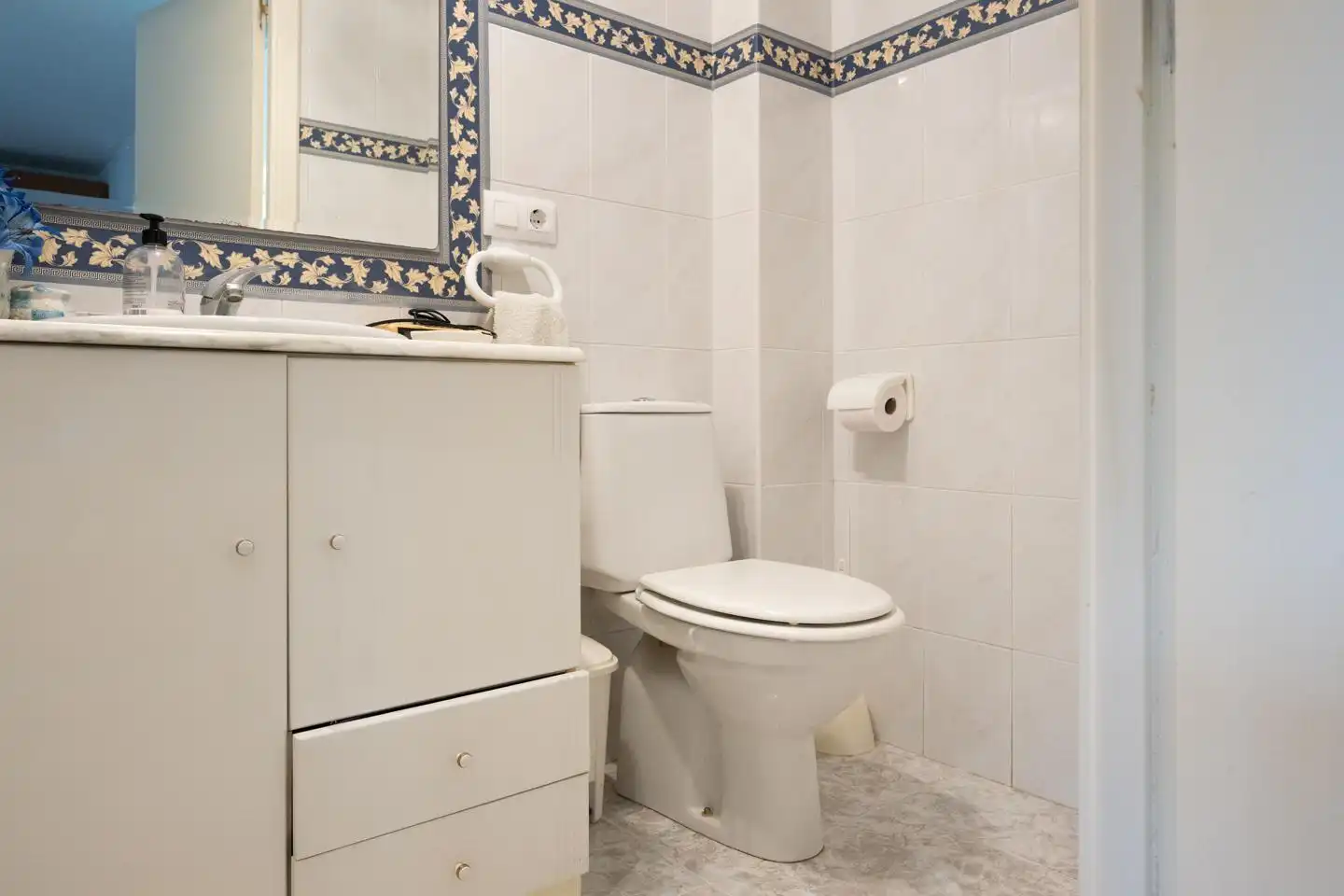 Bathroom of Houses for sale in Bergondo  with Heating, Private garden and Swimming Pool