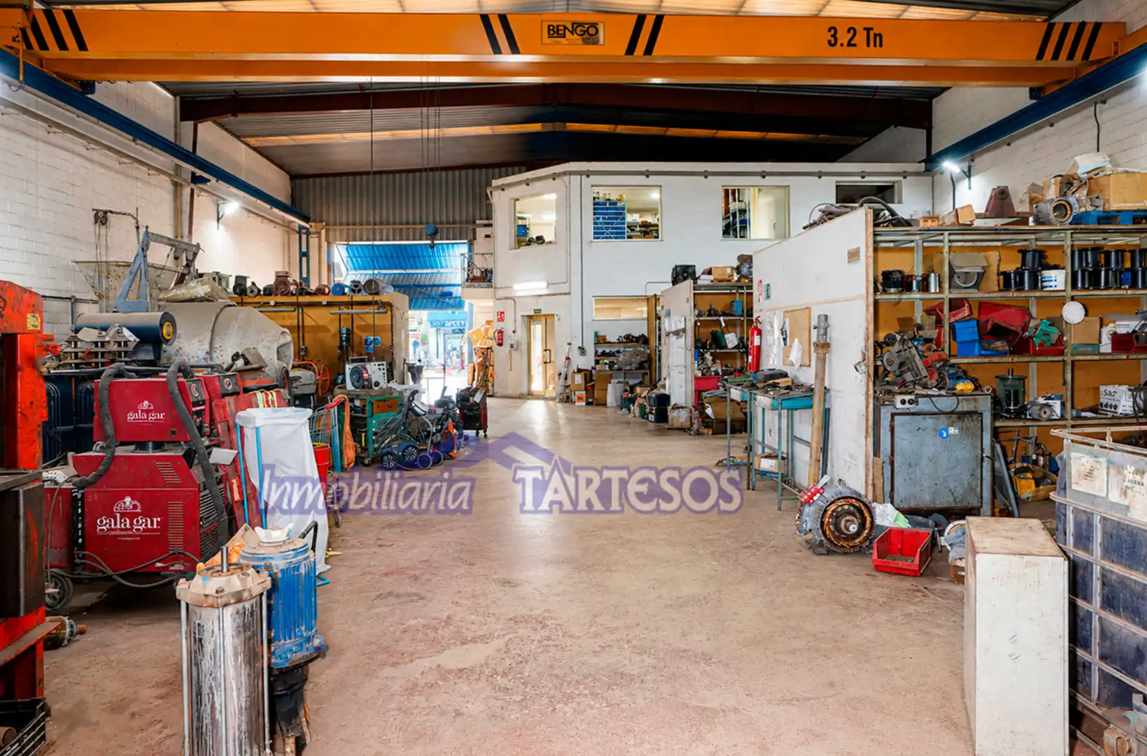 Fabrikhallen zur Miete in Armilla mit Heizung und Alarm