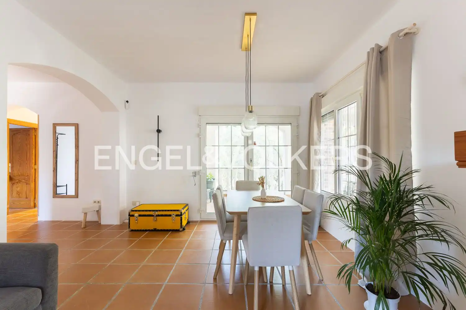 Comedor de Casa o chalet de alquiler en Paterna con Aire acondicionado, Calefacción y Jardín privado
