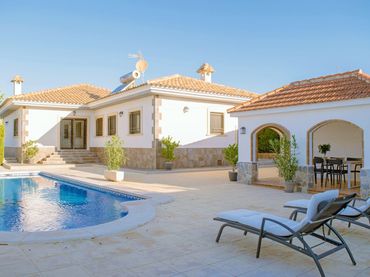 Haus mit Pool zum Verkauf in Avenida de los Patos