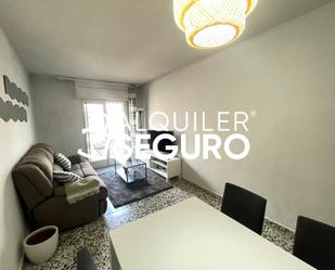 Living room of Flat to rent in  Madrid Capital  with Heating, Terrace and Furnished