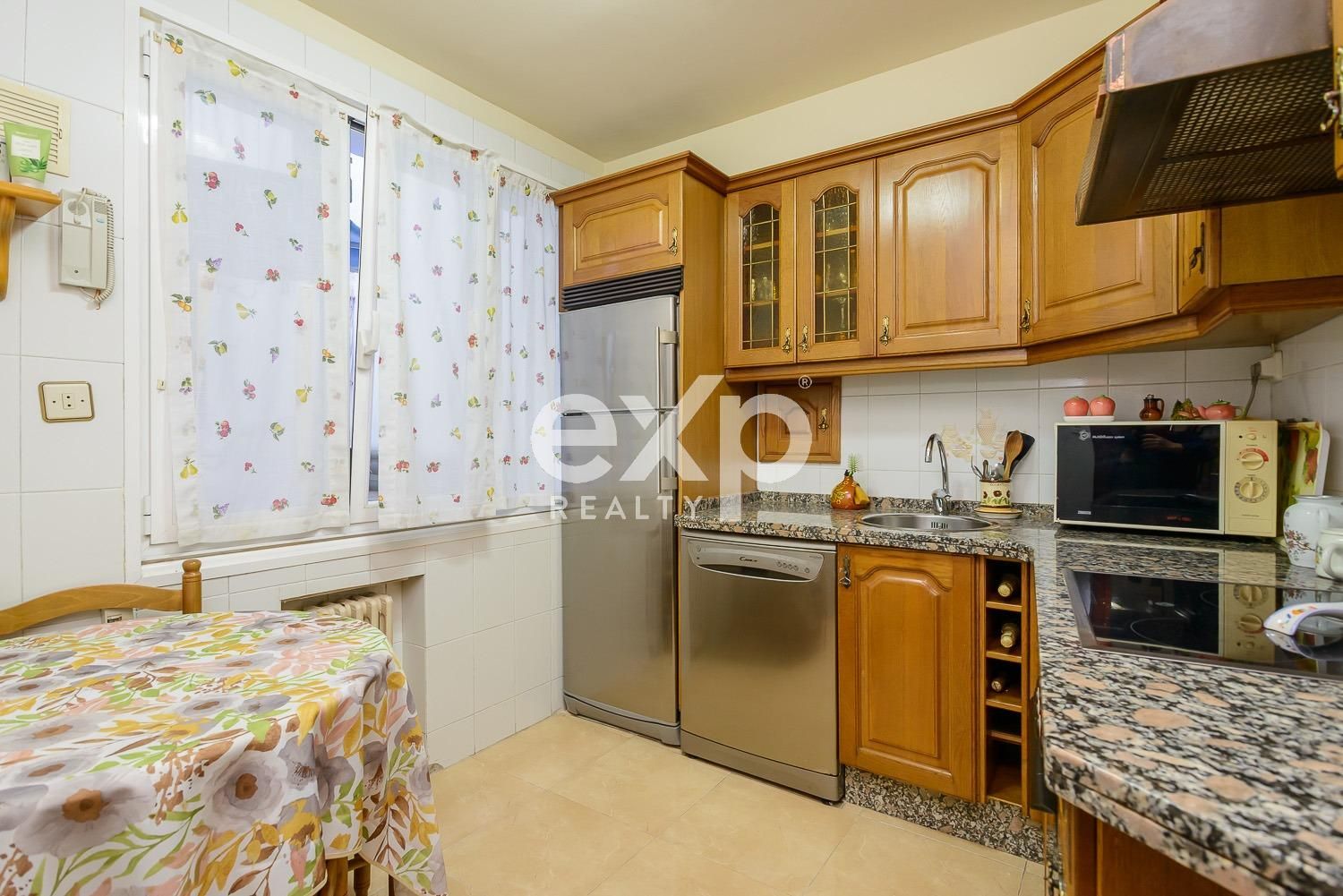 Kitchen of Flat for sale in Oviedo   with Parquet flooring and Furnished