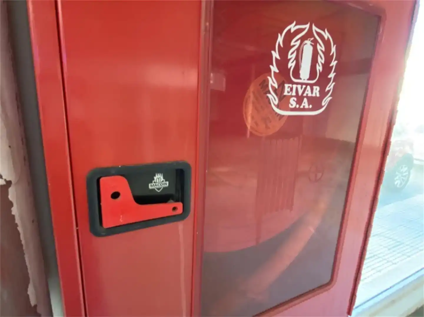 Parkplatz von Fabrikhallen zur Miete in Collado Villalba