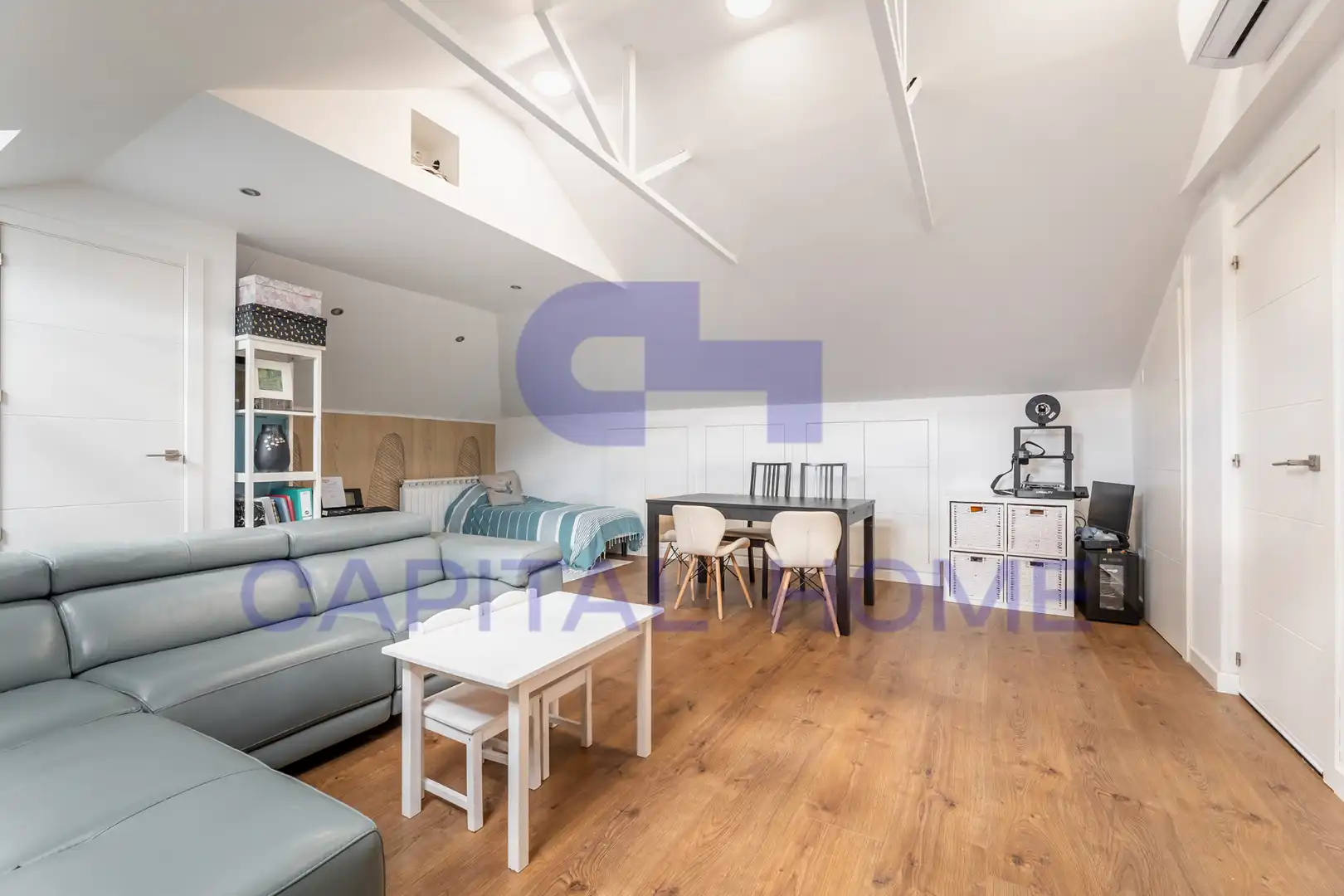 Living room of Duplexes for sale in Navalcarnero  with Air Conditioner, Heating and Furnished