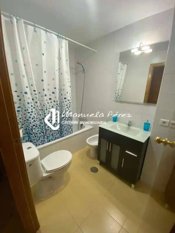 Badezimmer von Wohnung zum Verkauf in Cáceres mit Klimaanlage, Heizung und Terrasse