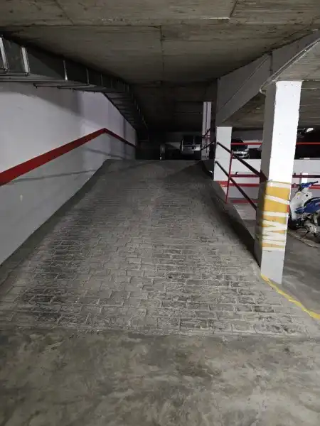 Parking de Garaje de alquiler en Lucena