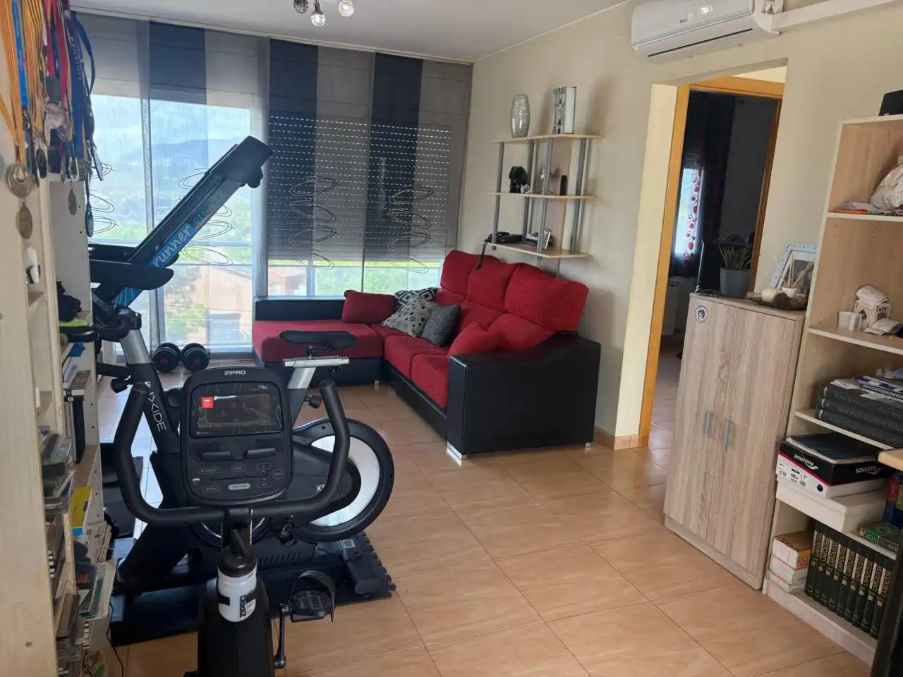Sala de estar de Casa o chalet en venta en Vacarisses con Aire acondicionado, Calefacción y Jardín privado