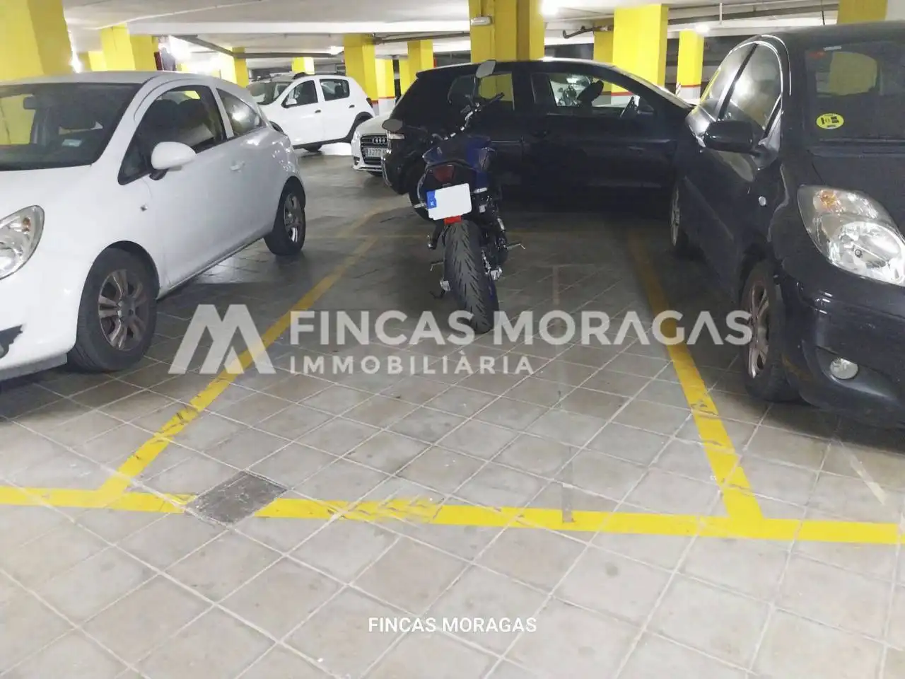 Aparcament de Garatge en venda en Sant Cugat del Vallès