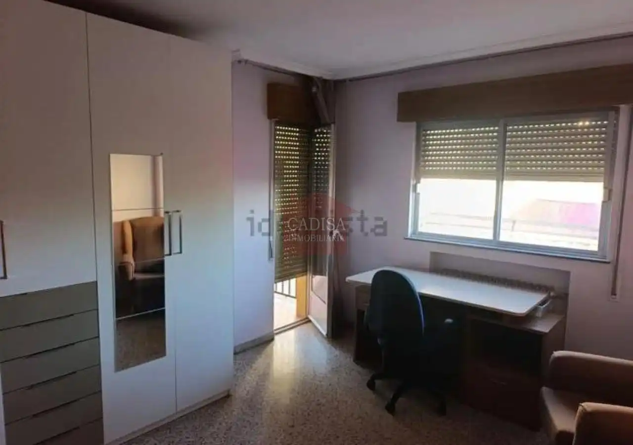Flat with balcony to rent in San Bernardo - Carmelitas - Campus, imagen 11