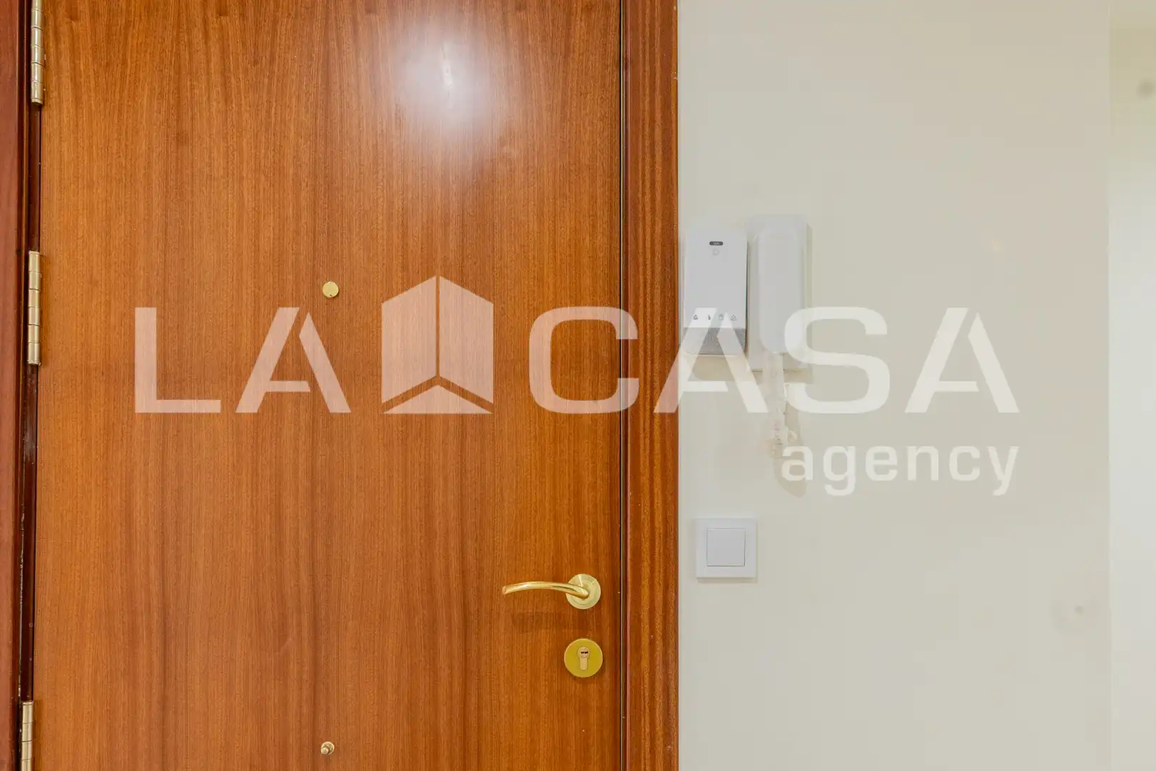 Piso en venta en Valencia con Parquet, Terraza y Trastero
