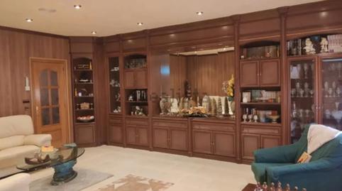 Foto 3 de Casa adosada en venda a Carrer Dels Roures, Sant Pere de Torelló, Barcelona