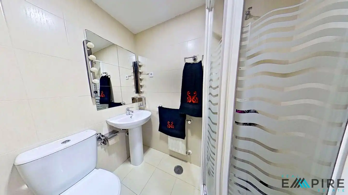 Badezimmer von Erdgeschoss zum Verkauf in Parla mit Heizung, Terrasse und Abstellraum