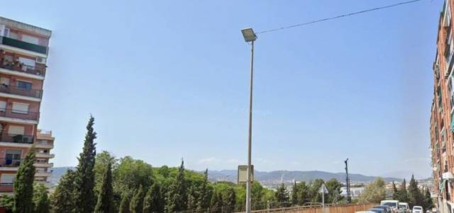 Piso en Venta en  CONSTITUCIO en La Salut