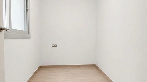 Foto 4 de Piso en venta en La Salut, Badalona