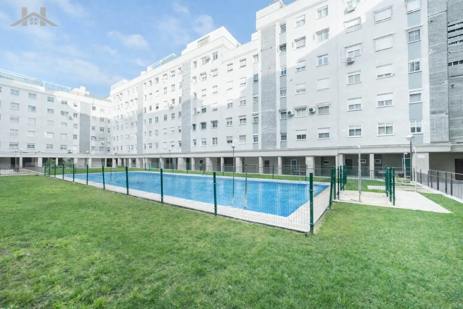Vista exterior de Piso en venta en Móstoles con Aire acondicionado, Calefacción y Terraza