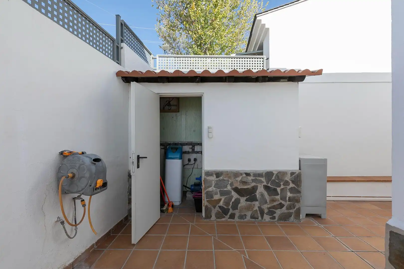 Jardí de Casa o xalet en venda en Huétor de Santillán amb Calefacció, Jardí privat i Piscina