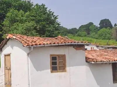 Vista exterior de Casa o xalet en venda en Siero amb Jardí privat
