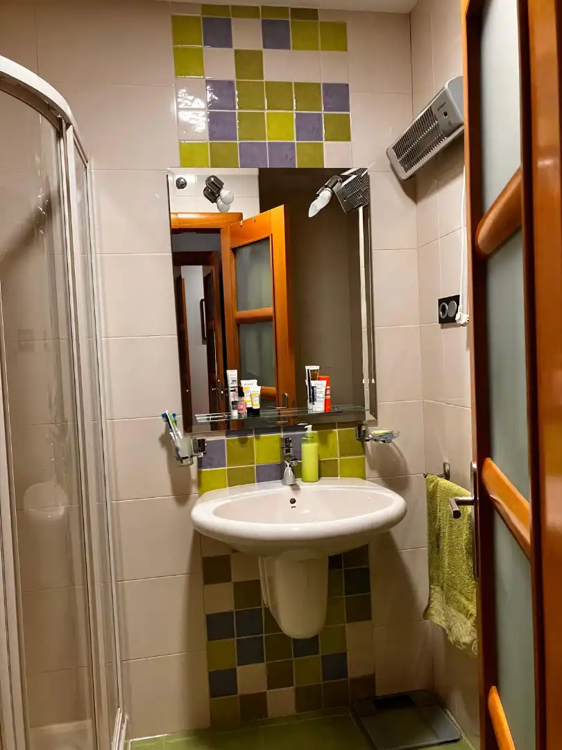 Baño de Piso en venta en Ocaña con Calefacción, Trastero y Piscina comunitaria