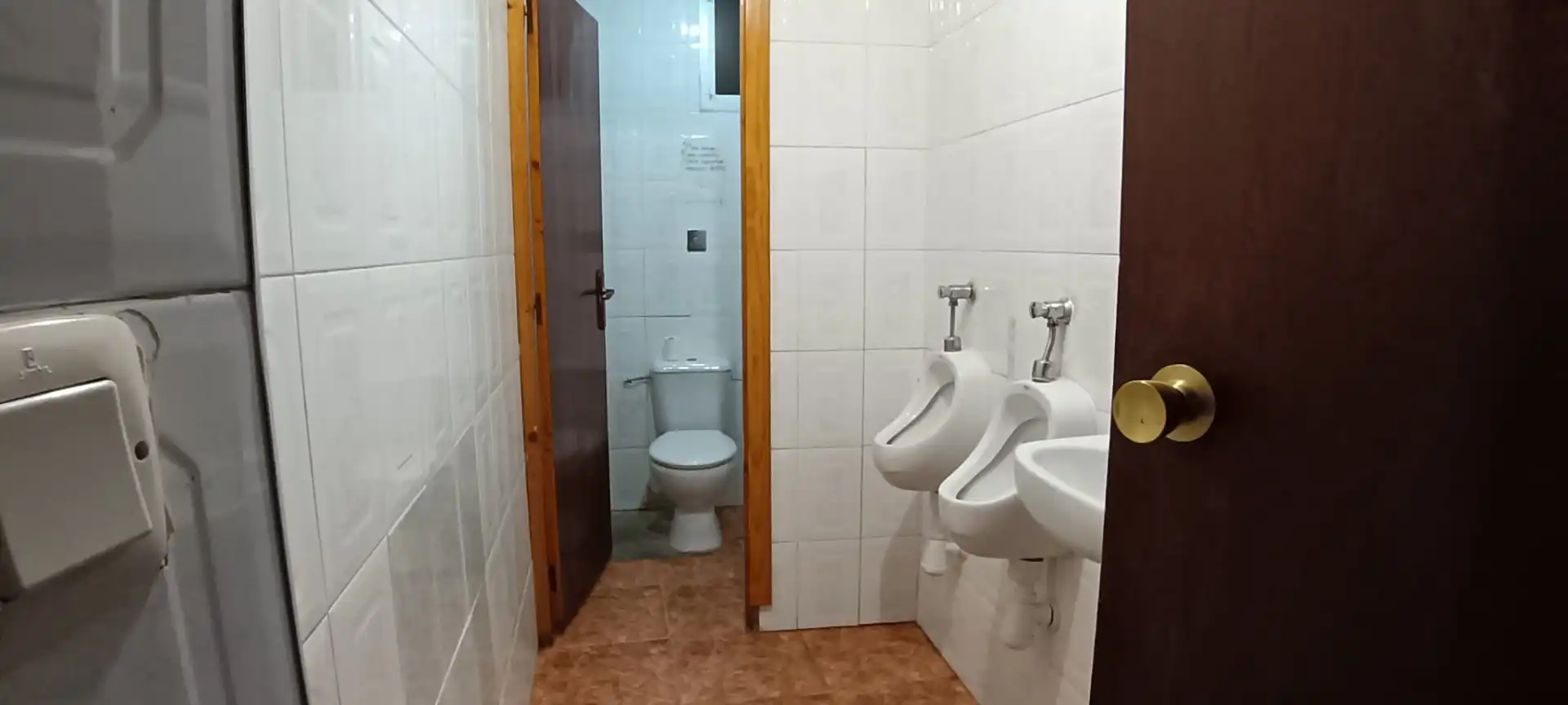 Badezimmer von Wohnung zum Verkauf in Cabañas de Ebro mit Heizung, Abstellraum und Ofen