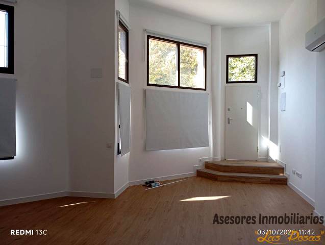 Local comercial en Alquiler en Rosas - Musas