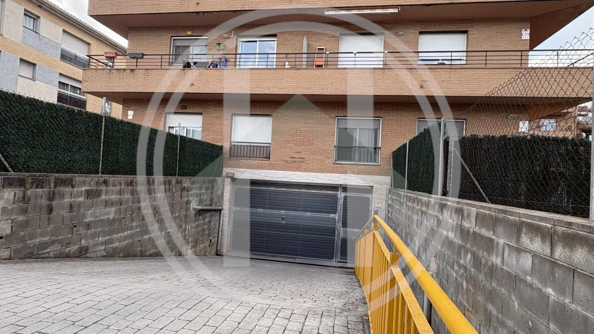 Aparcament de Pis en venda en Sant Celoni amb Aire condicionat, Calefacció i Parquet