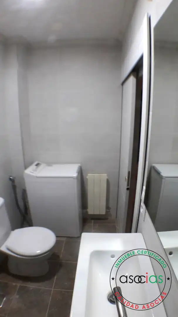Bathroom of Flat for sale in Gijón   with Heating and Furnished