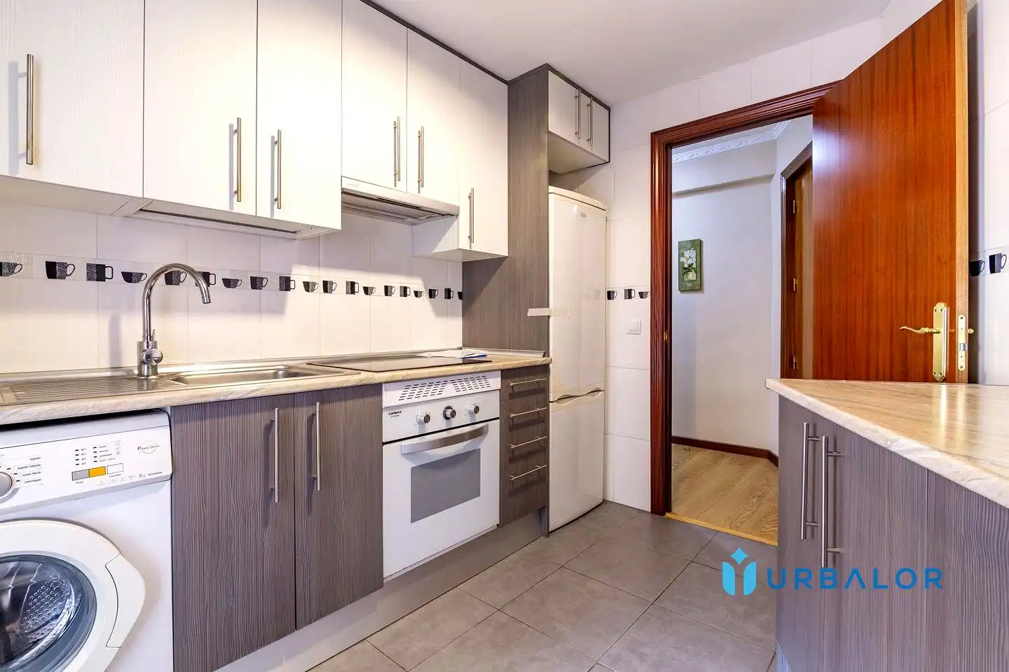 Cocina de Piso en venta en Alcorcón con Calefacción, Terraza y Alarma