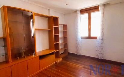 Bedroom of Flat for sale in Bilbao 